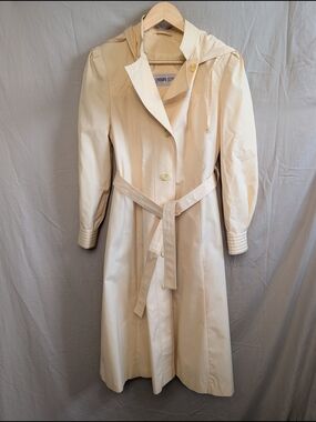 Vintage Changing Scene Women's Belted Trench Coat in Pale Yellow